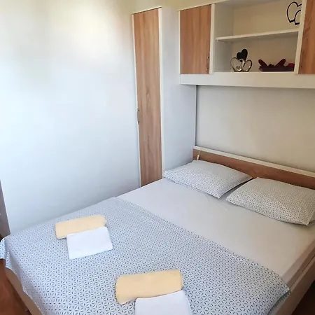 Apartmani Marijana Bol Exterior photo